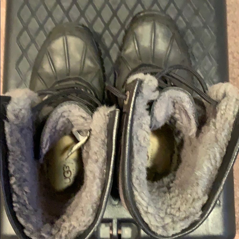 Ugg snow boots